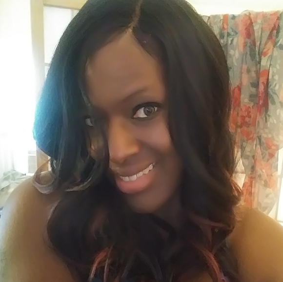 Meet your Posher, Dana - Picture 9 of 16